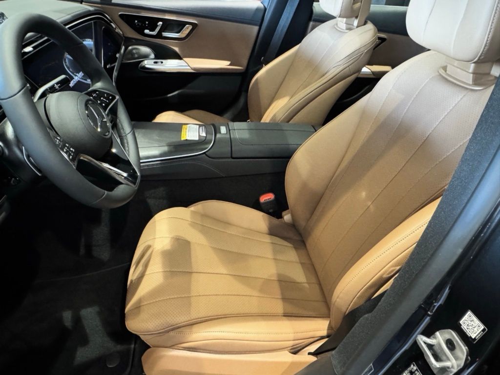 2025 Mercedes-Benz E-Class E350 - Photo 15