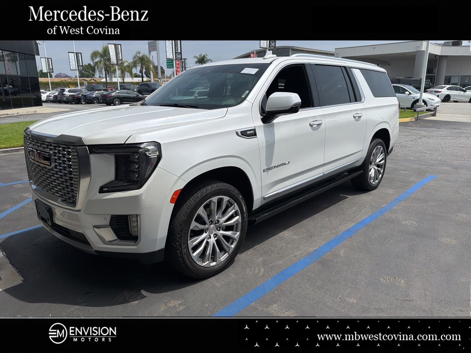 2022 GMC Yukon Denali AWD's photo