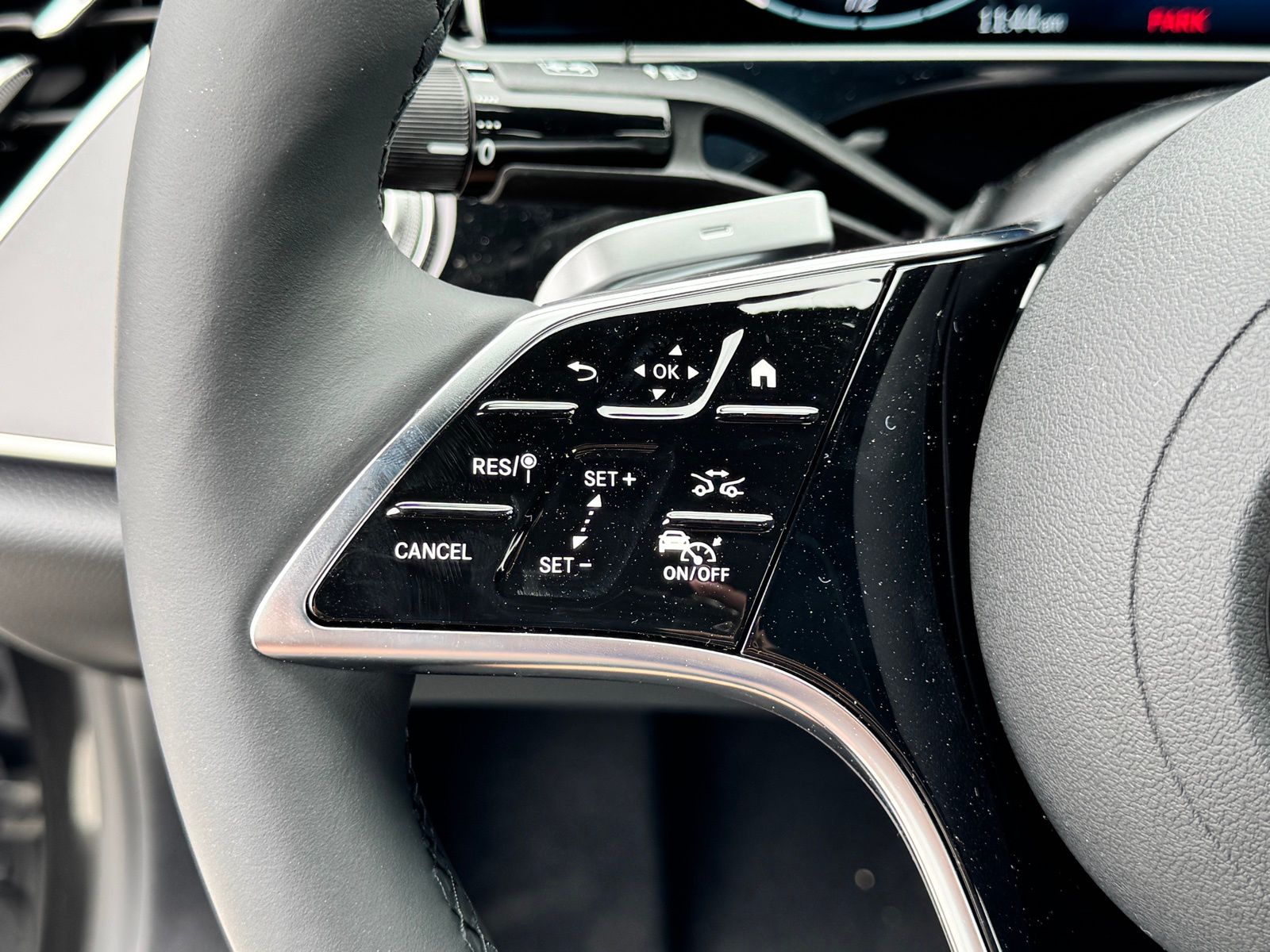 2025 Mercedes-Benz E-Class E350 - Photo 21