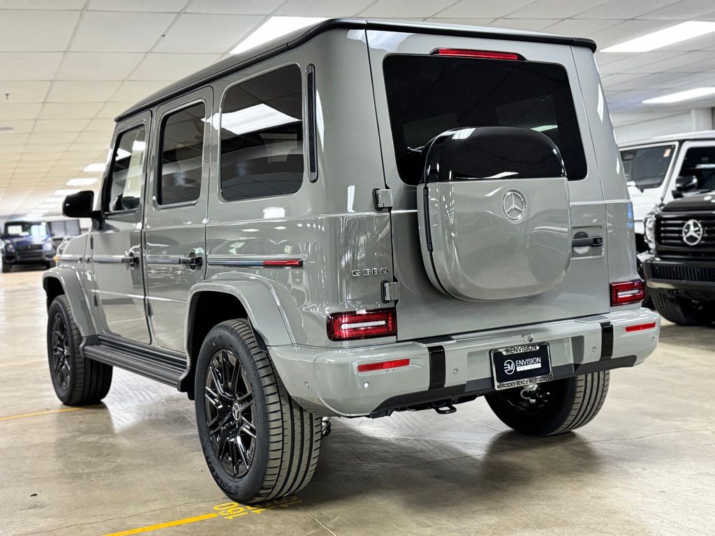 2025 Mercedes-Benz G-Class G580 - Photo 9