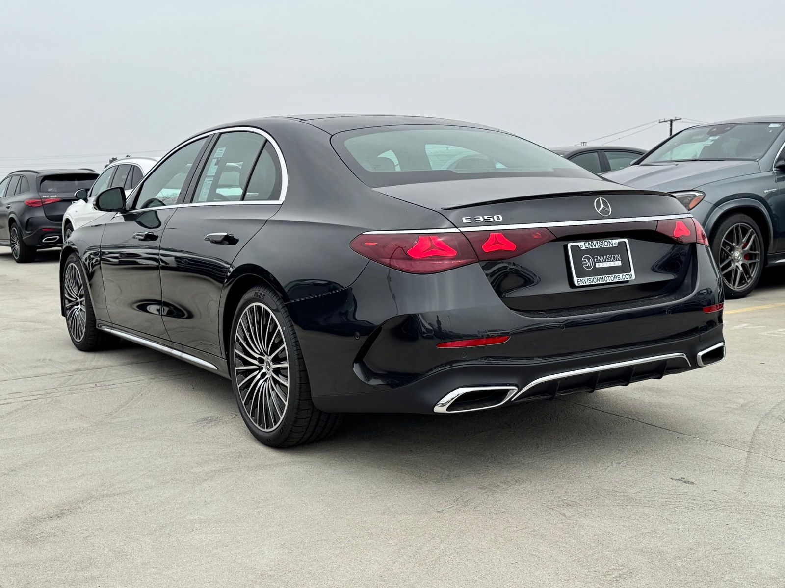2025 Mercedes-Benz E-Class E350 - Photo 9