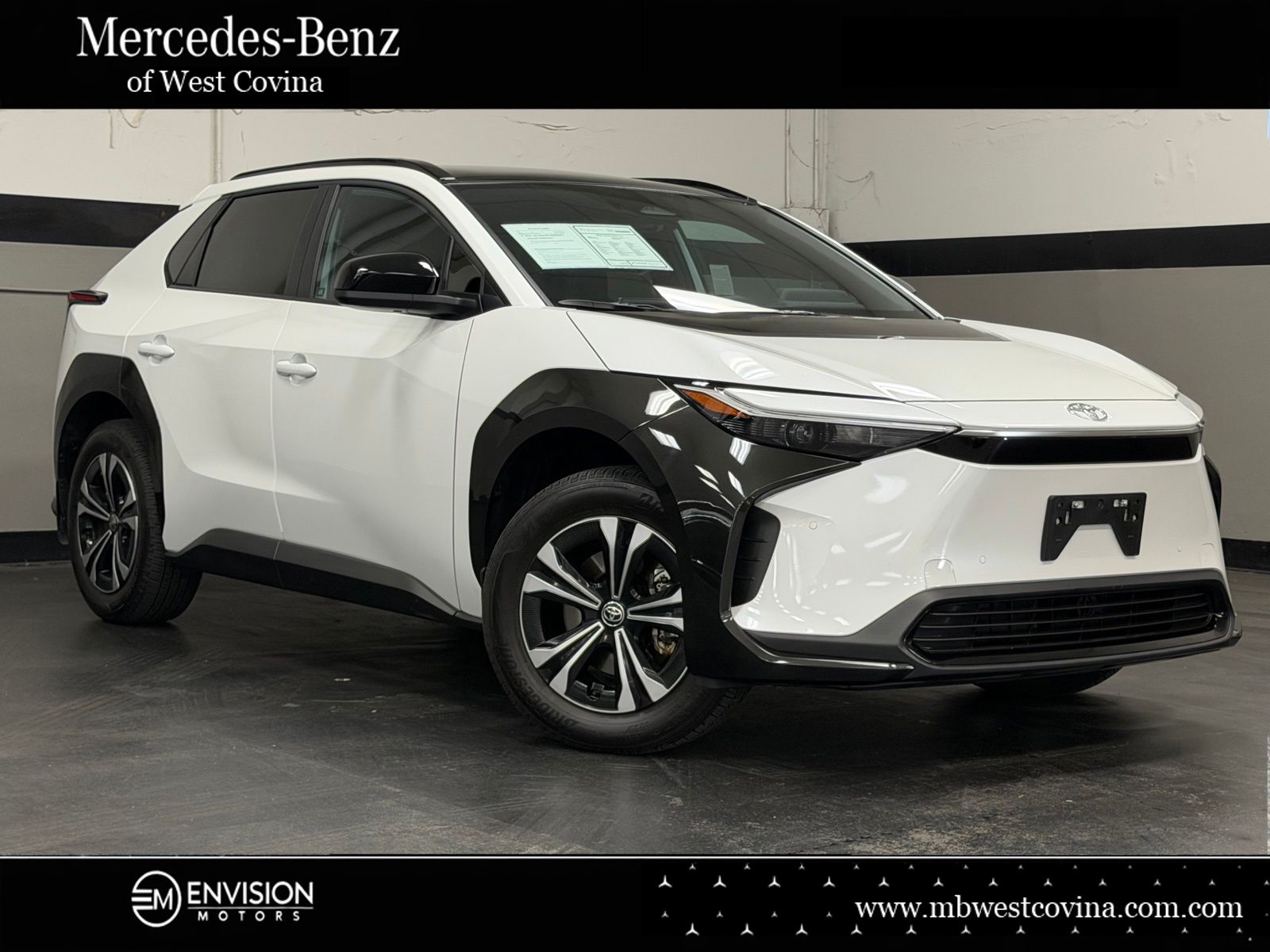 2025 Toyota bZ4X XLE FWD's photo