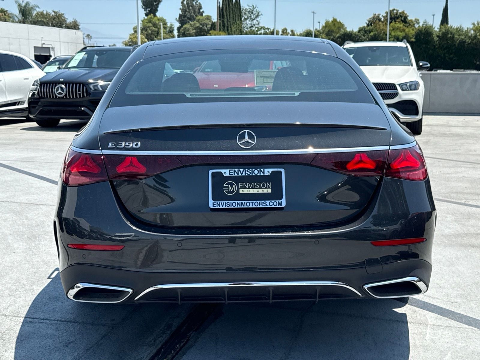 2025 Mercedes-Benz E-Class E350 - Photo 10
