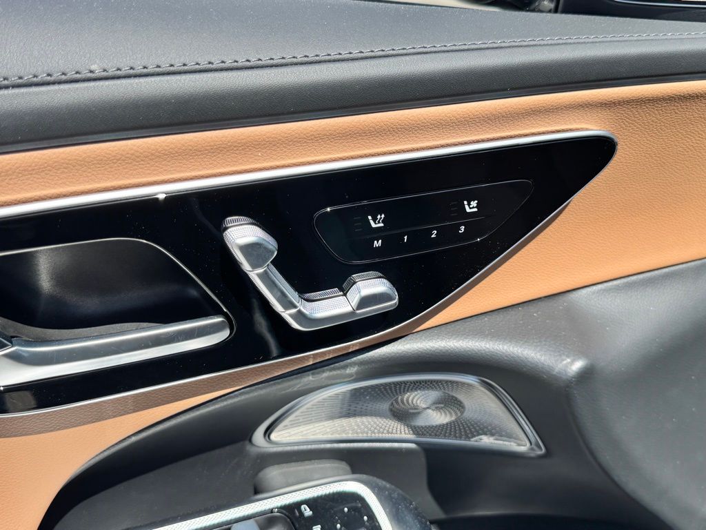 2025 Mercedes-Benz E-Class E350 - Photo 17