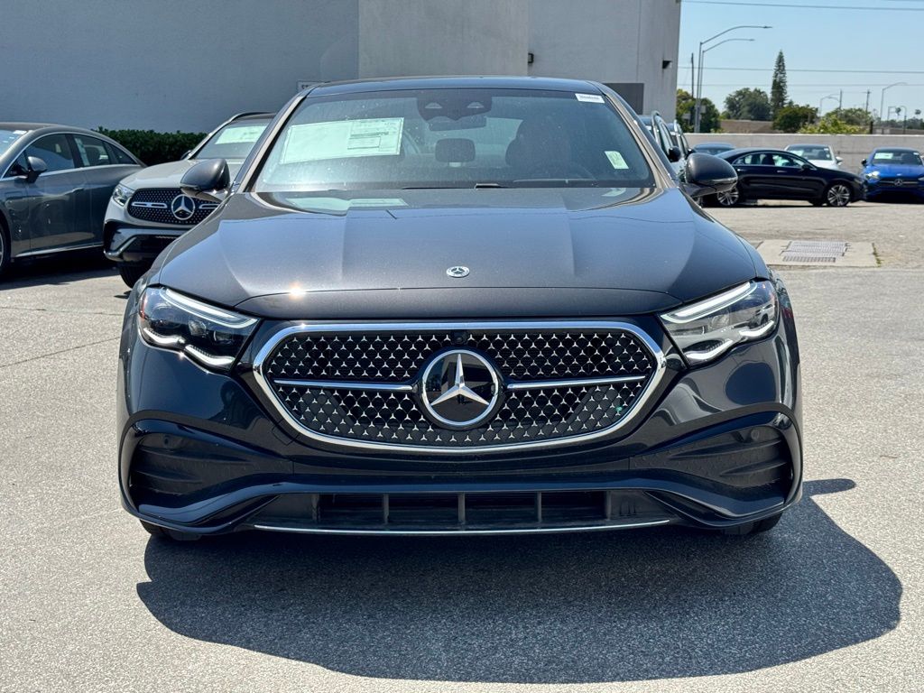 2025 Mercedes-Benz E-Class E350 - Photo 6