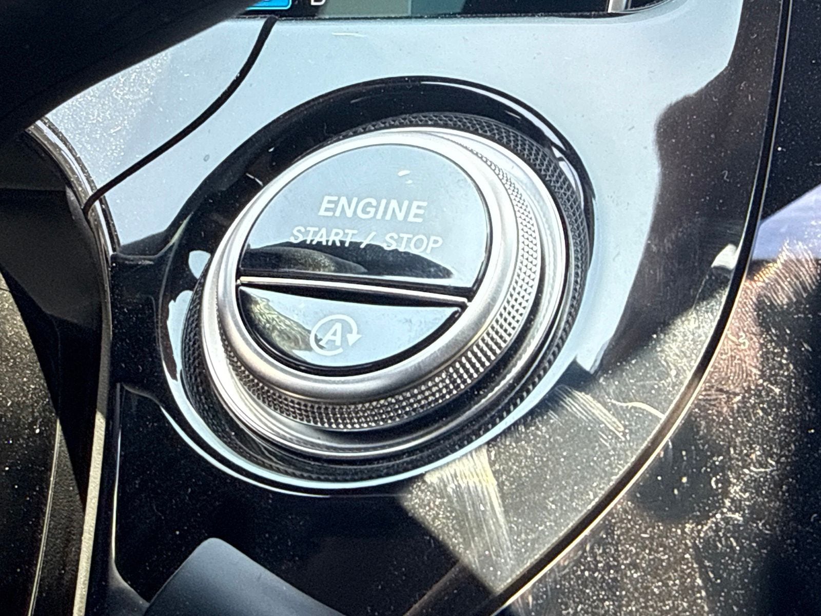 2025 Mercedes-Benz E-Class E350 - Photo 28
