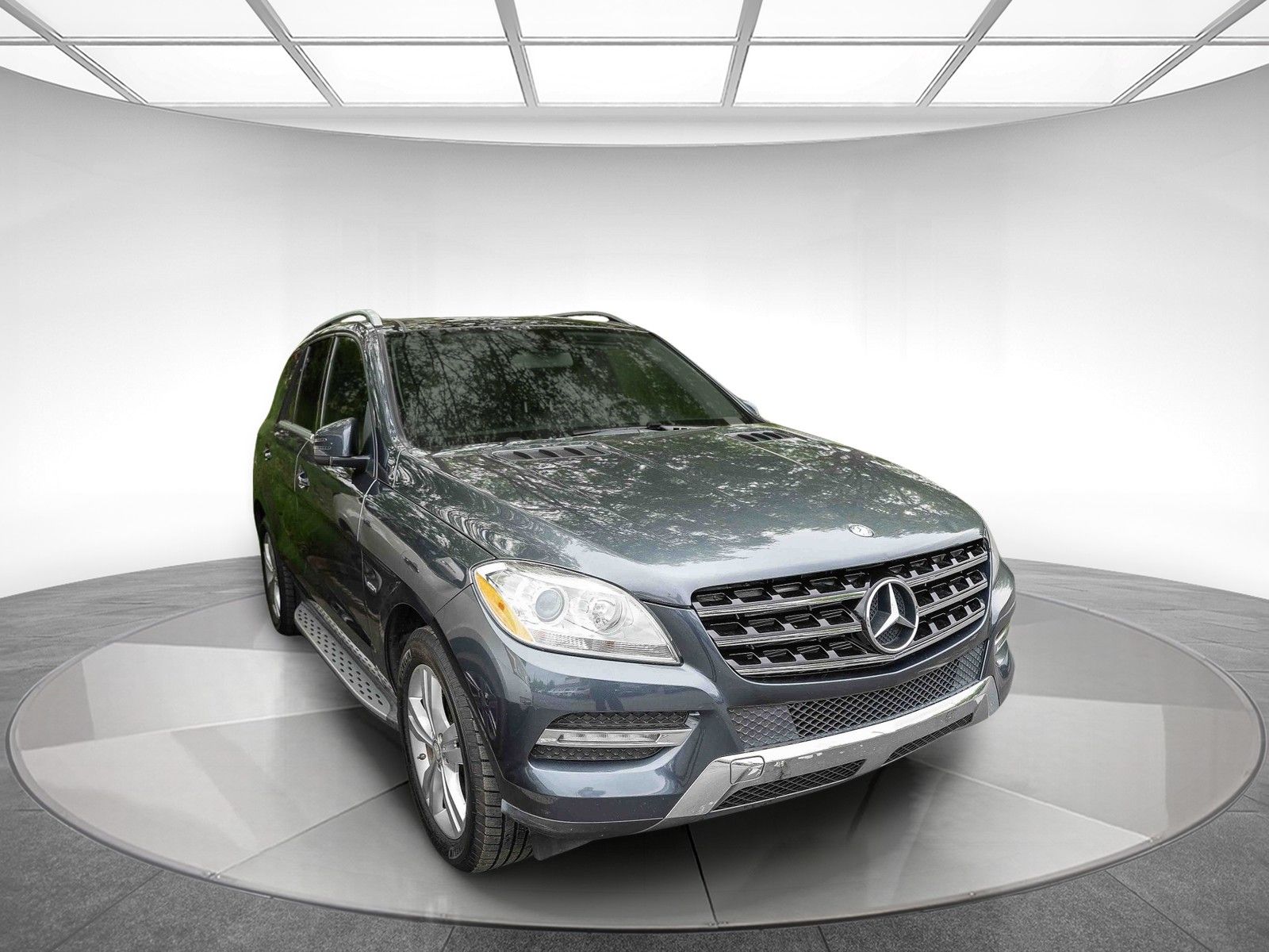 2012 Mercedes-Benz M-Class ML 350 photo 2
