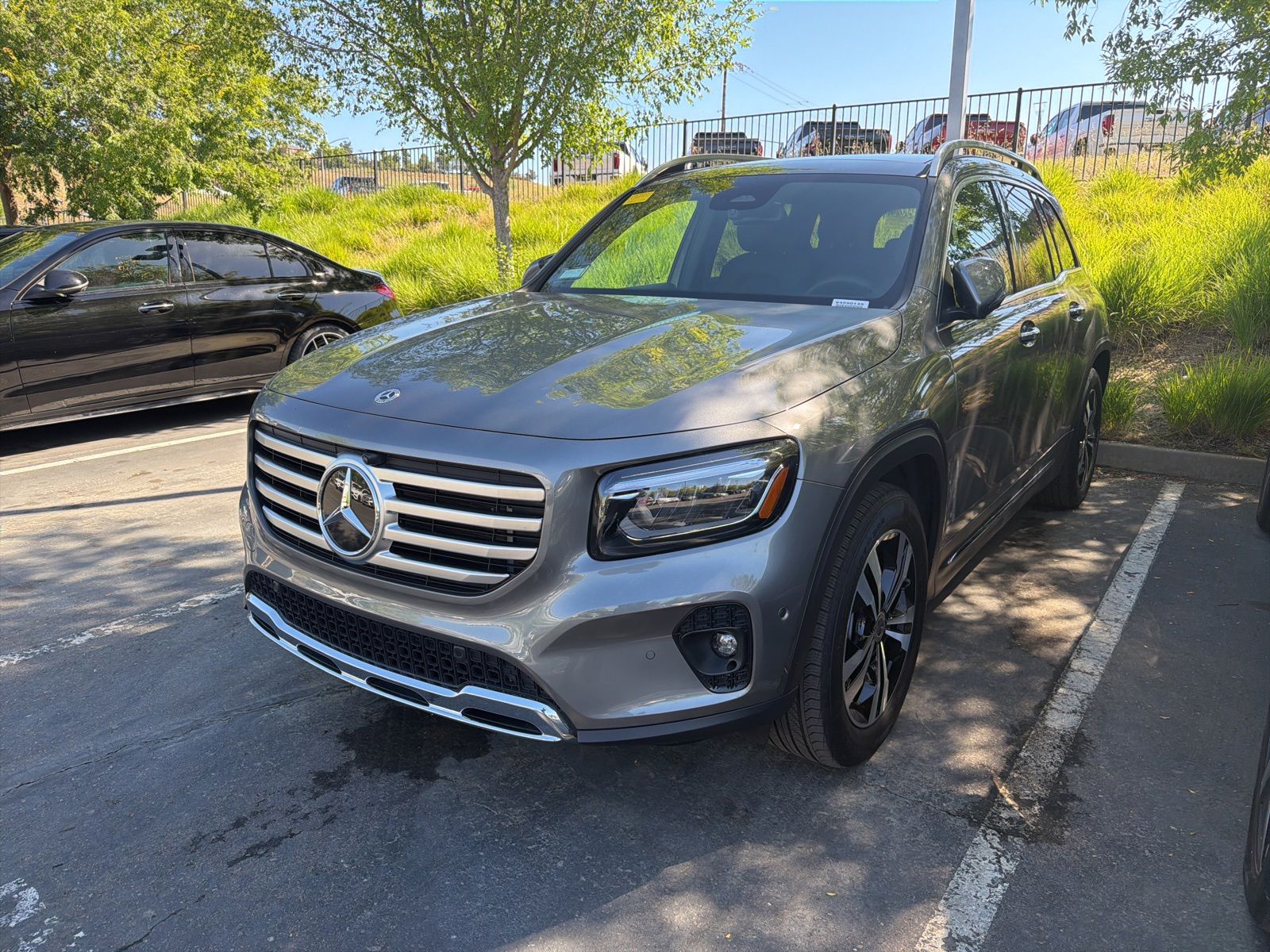 2026 Mercedes-Benz GLB GLB 250 4MATIC's photo