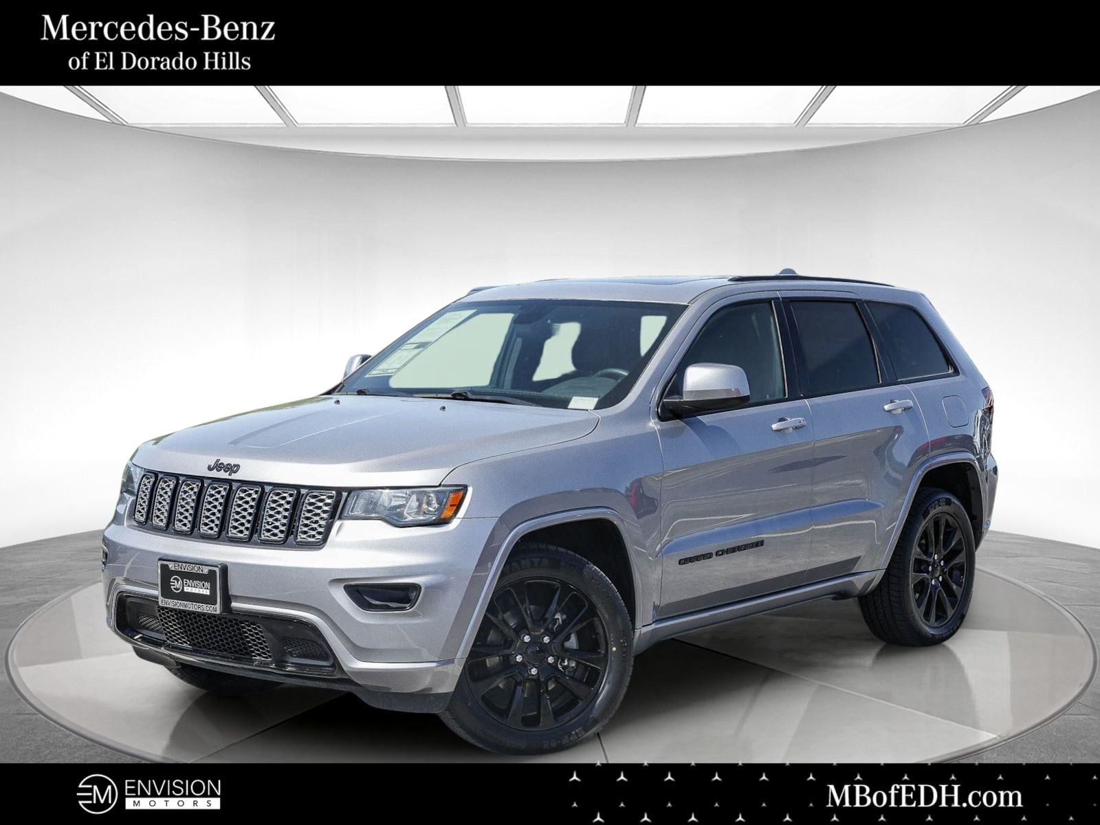 2019 Jeep Grand Cherokee Altitude 4WD's photo
