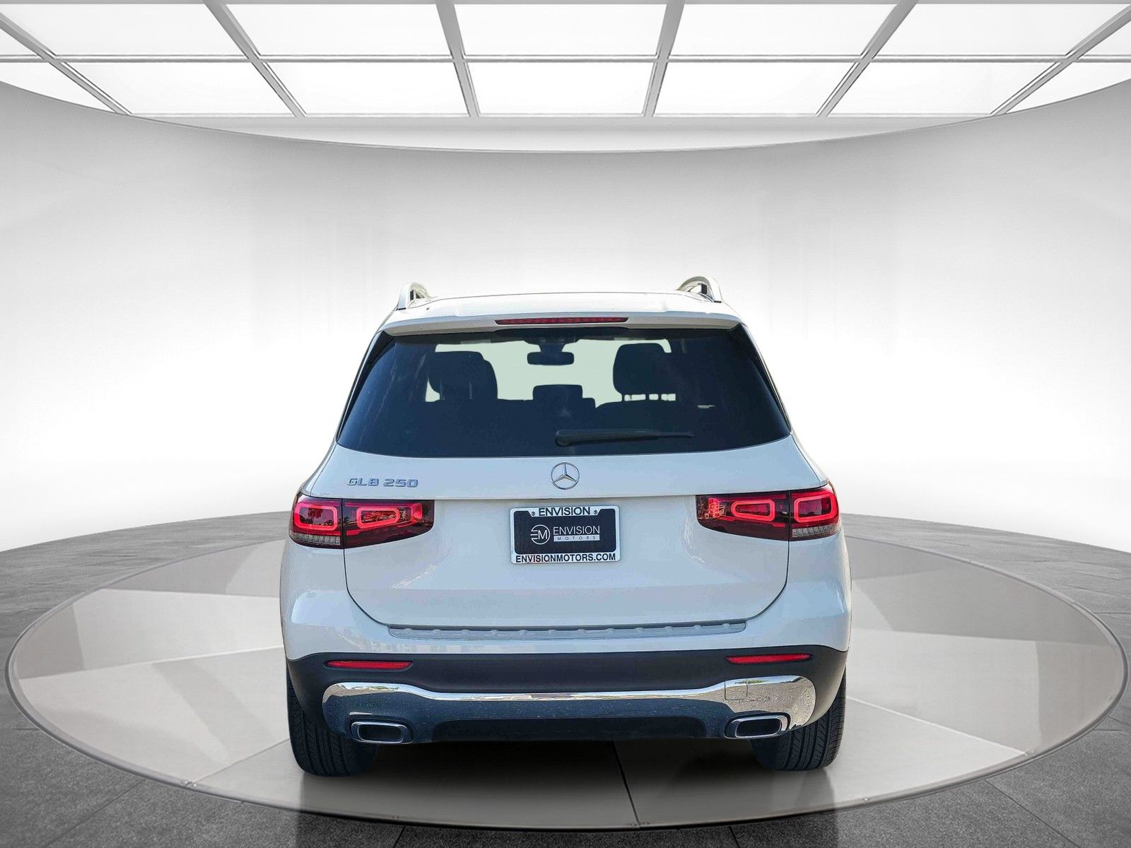 2022 Mercedes-Benz GLB GLB 250 photo 2