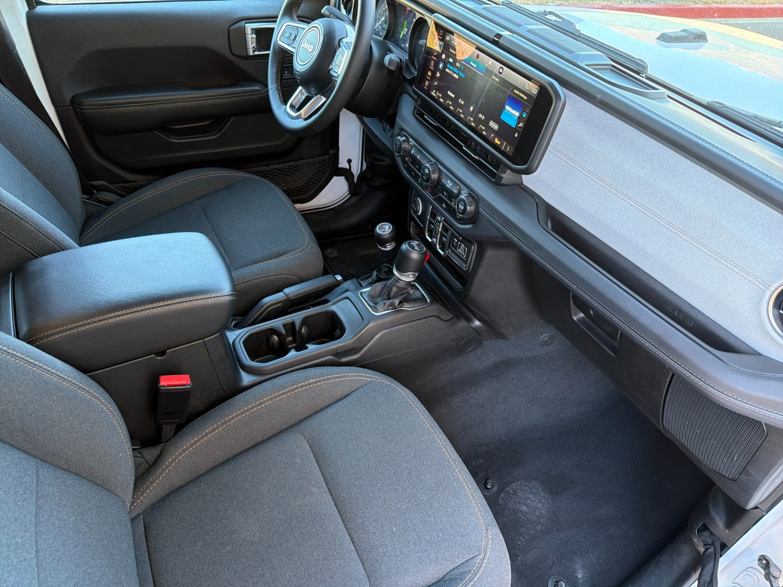 2024 Jeep Wrangler 4xe Sahara 4XE - Photo 15