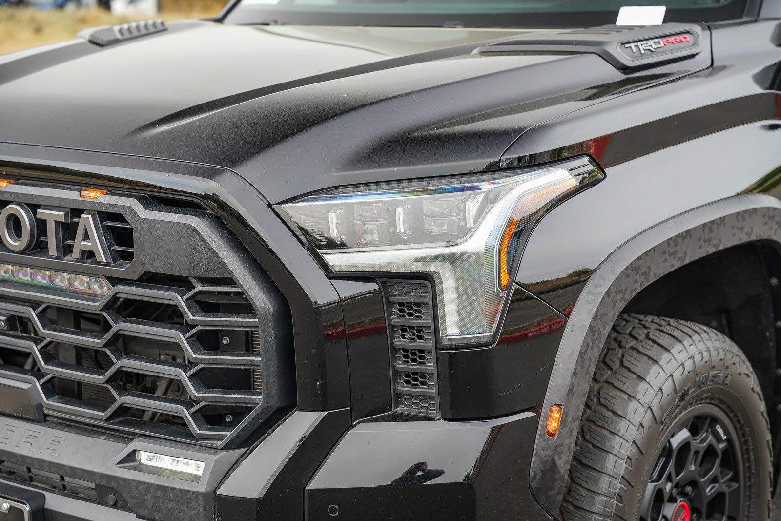 2025 Toyota Tundra Hybrid TRD Pro photo 3