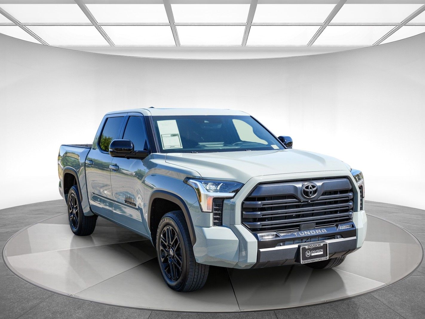 2025 Toyota Tundra Limited photo 4