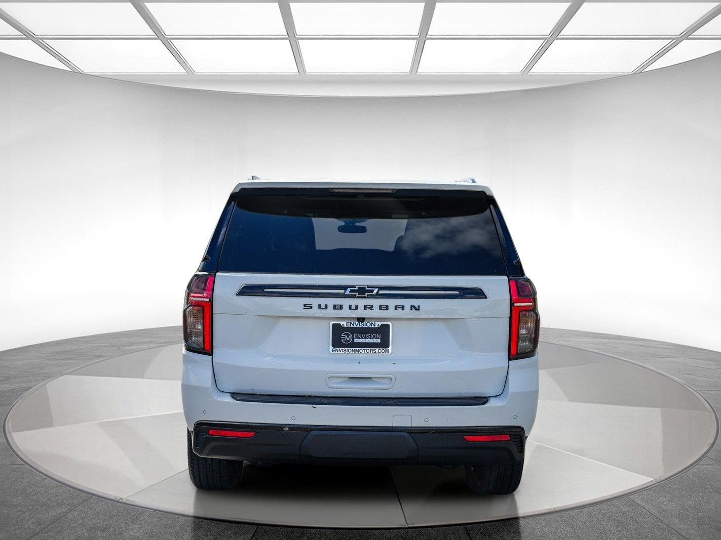 2023 Chevrolet Suburban Z71 - Photo 3