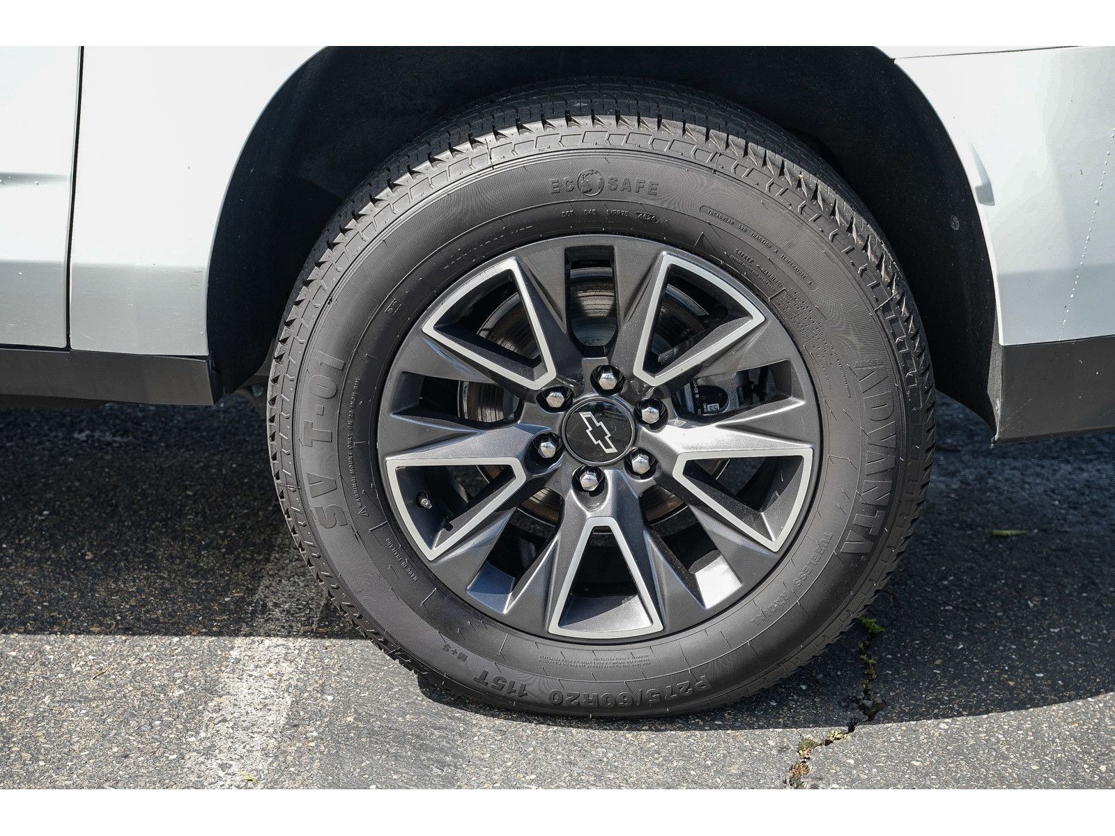 2023 Chevrolet Suburban Z71 - Photo 9