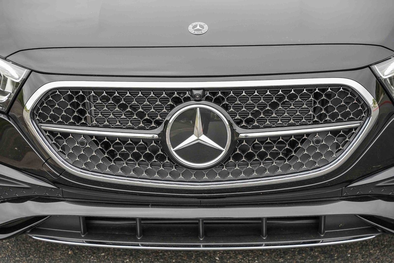 2026 Mercedes-Benz E-Class E 450 photo 6