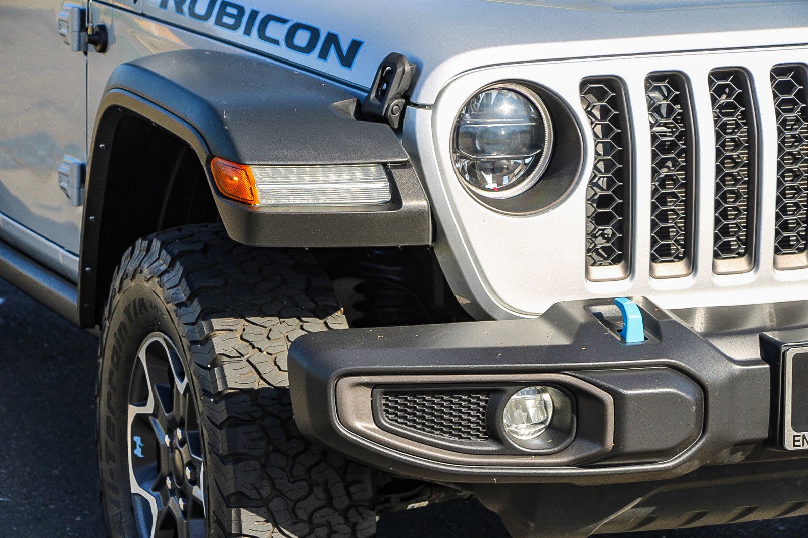 2023 Jeep Wrangler Rubicon 4xe photo 3