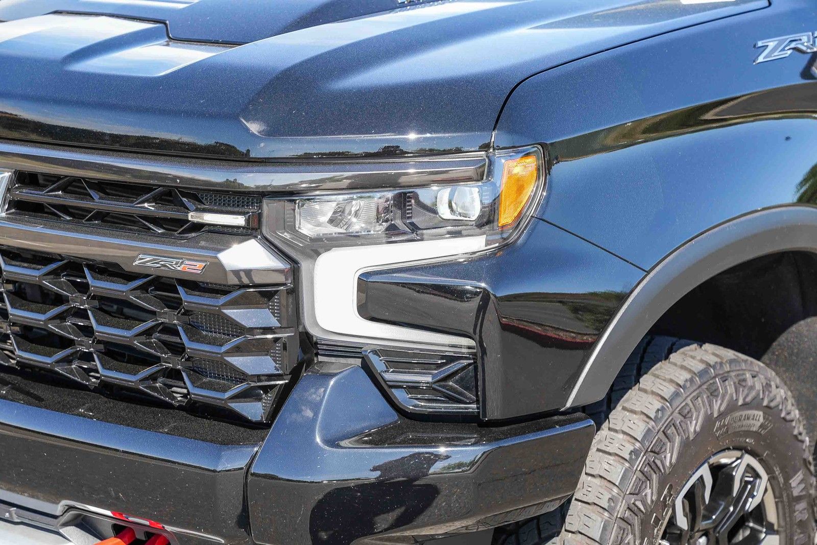 2024 Chevrolet Silverado 1500 ZR2 photo 3