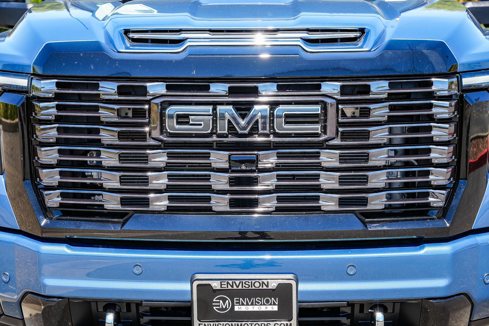 2025 GMC Sierra 2500HD Denali Ultimate photo 6
