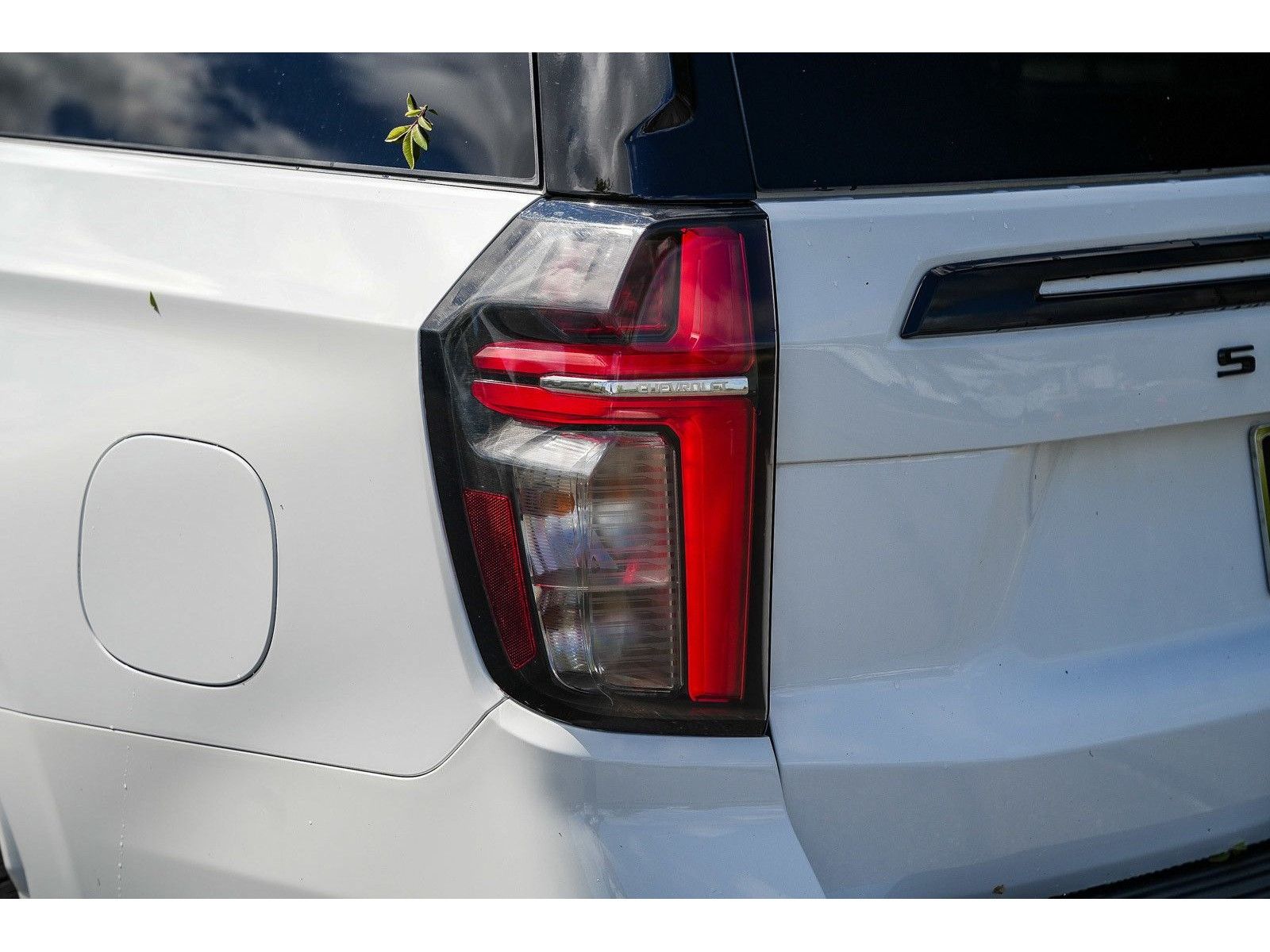2023 Chevrolet Suburban Z71 - Photo 10