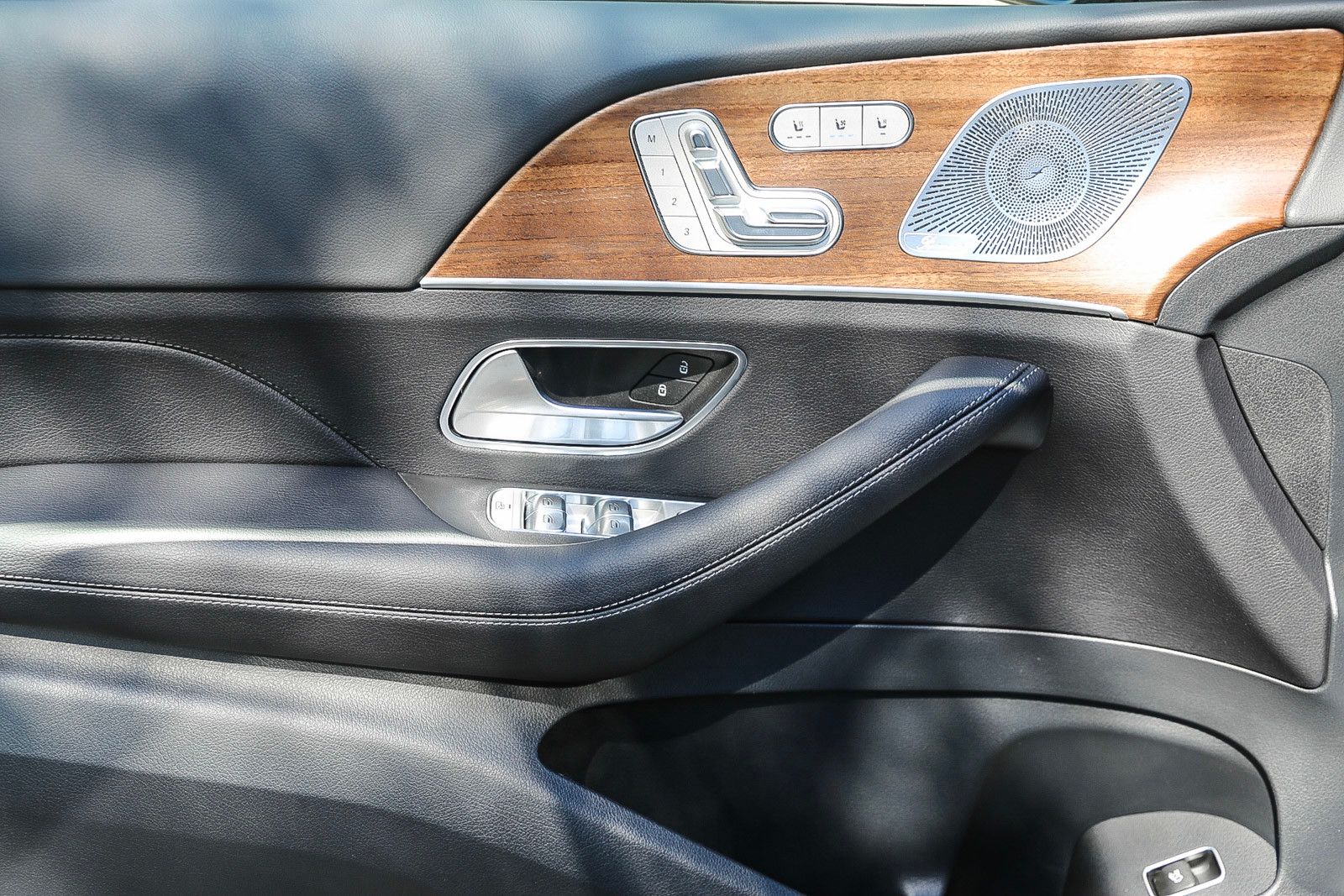 2025 Mercedes-Benz GLE GLE580 - Photo 28
