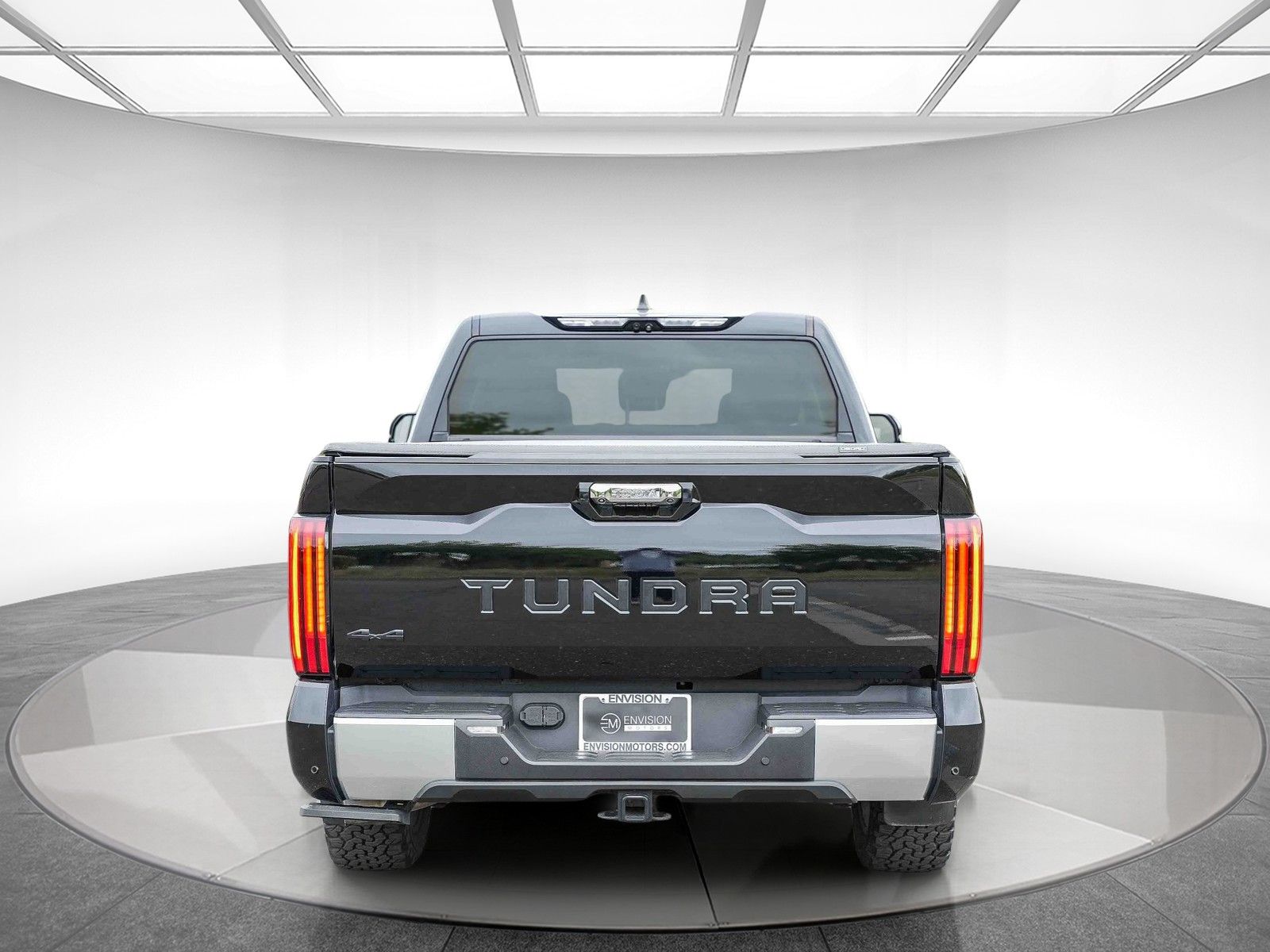 2023 Toyota Tundra Limited photo 2