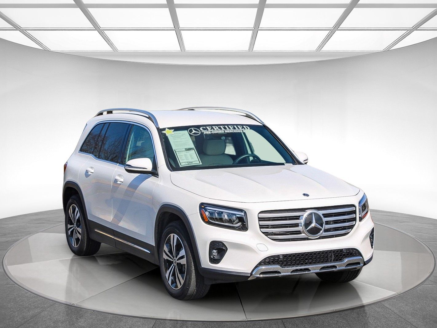 2025 Mercedes-Benz GLB GLB 250 photo 4