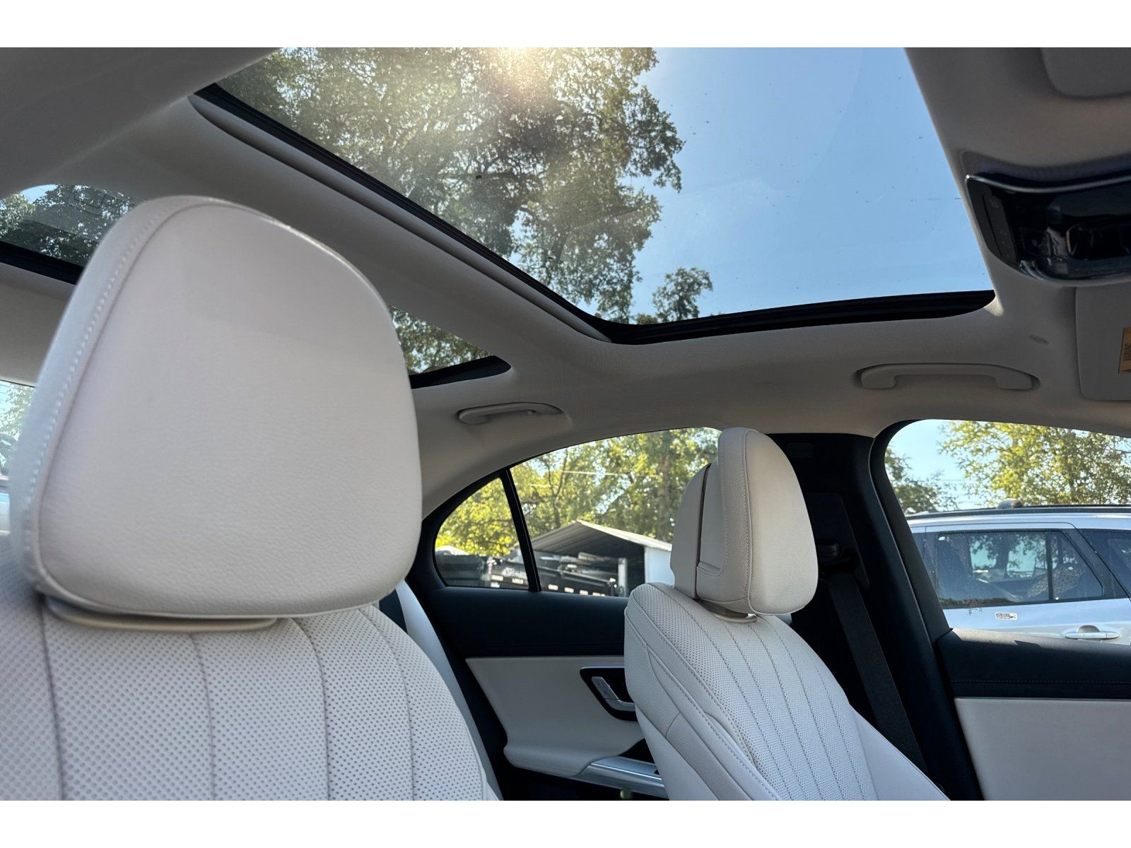 2026 Mercedes-Benz E-Class E350 - Photo 19