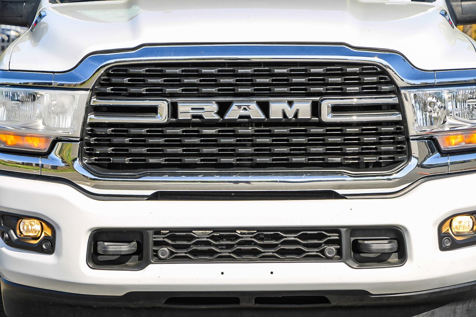 2023 Ram 2500 Big Horn photo 6