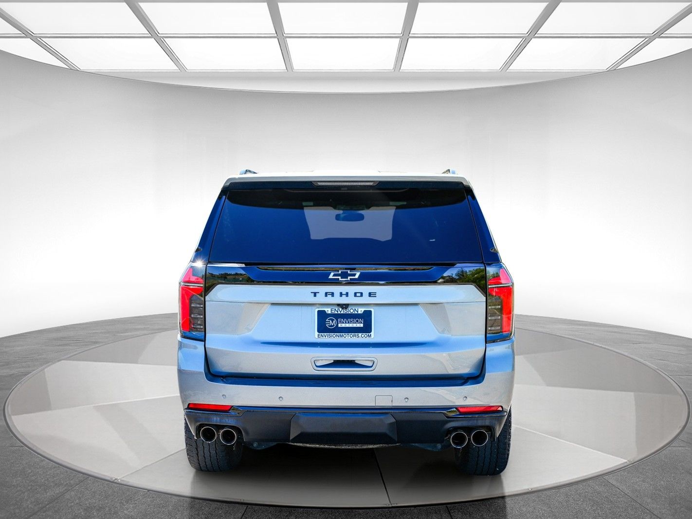2025 Chevrolet Tahoe Z71 photo 2