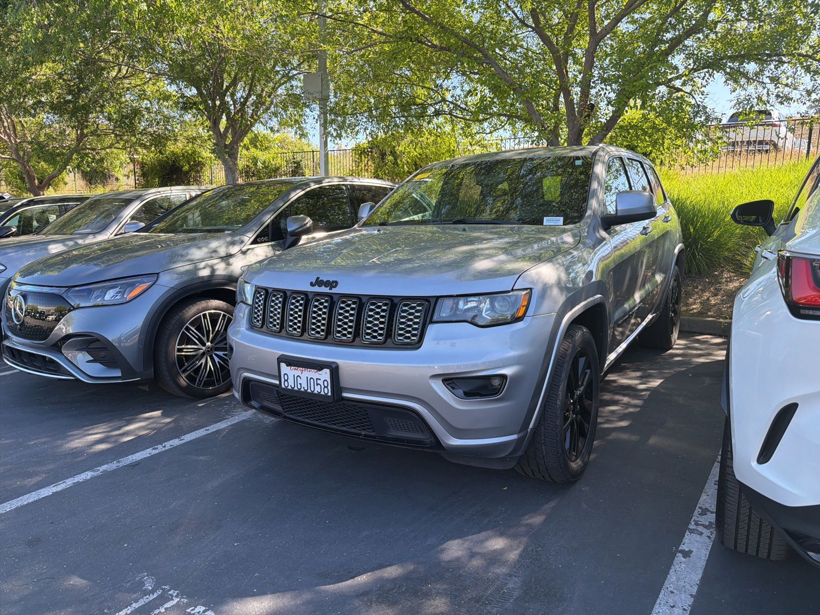 2019 Jeep Grand Cherokee Altitude 4WD's photo