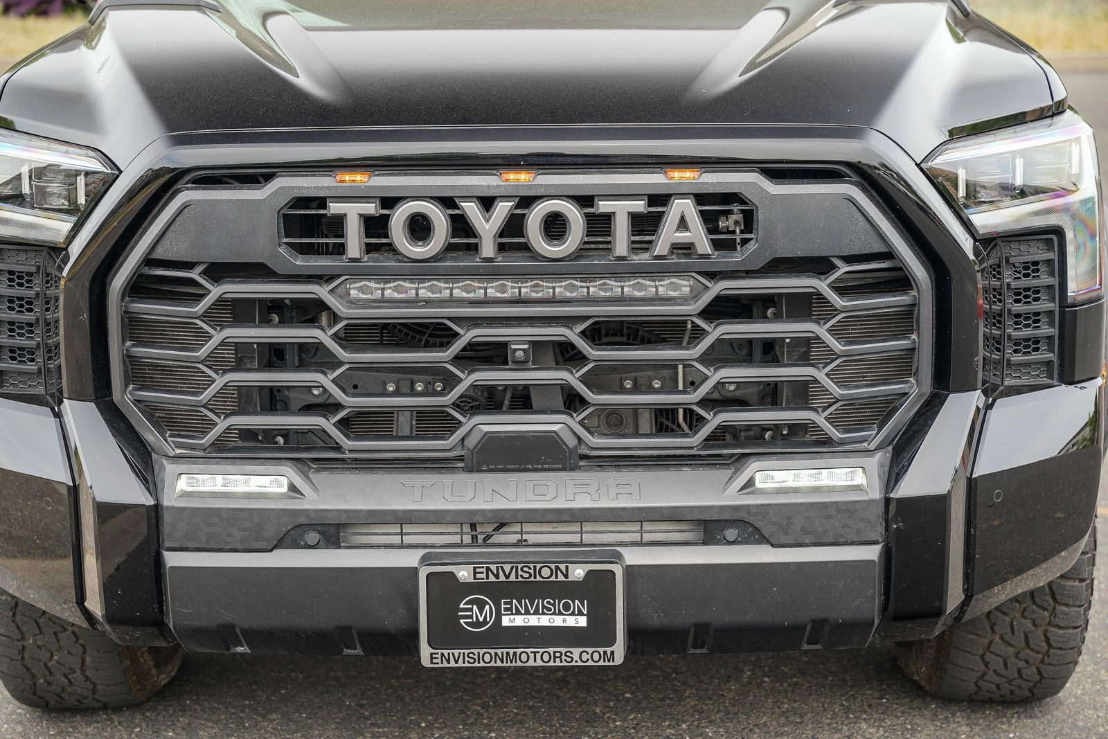 2025 Toyota Tundra Hybrid TRD Pro photo 6