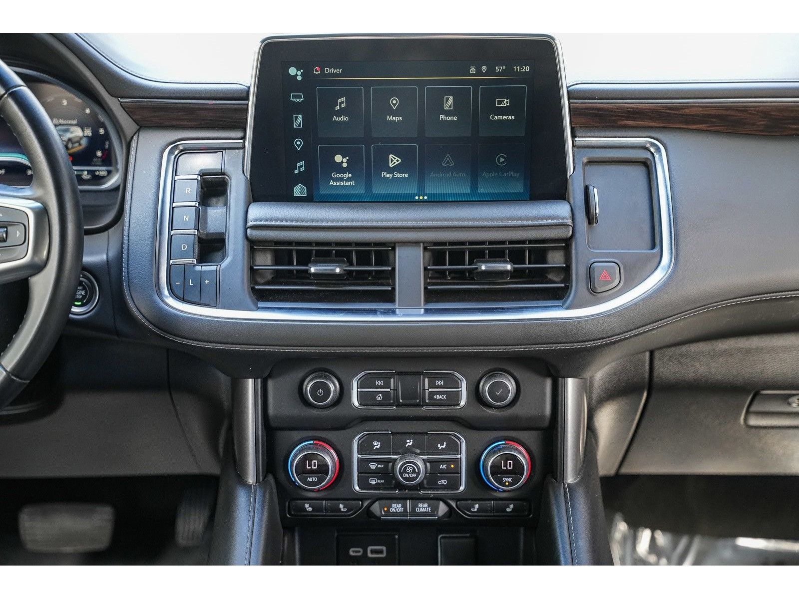 2023 Chevrolet Suburban Z71 - Photo 12