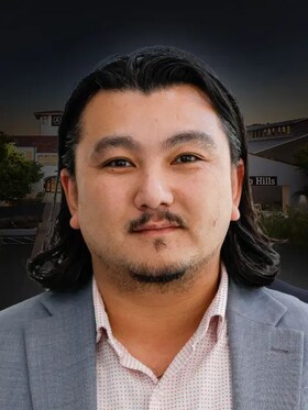 Staff member Johnny Nguyen from ID_0ec438