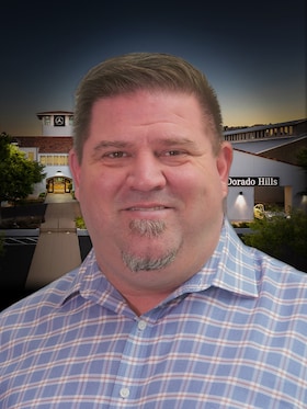 Staff member Rick Craine from ID_1238a8