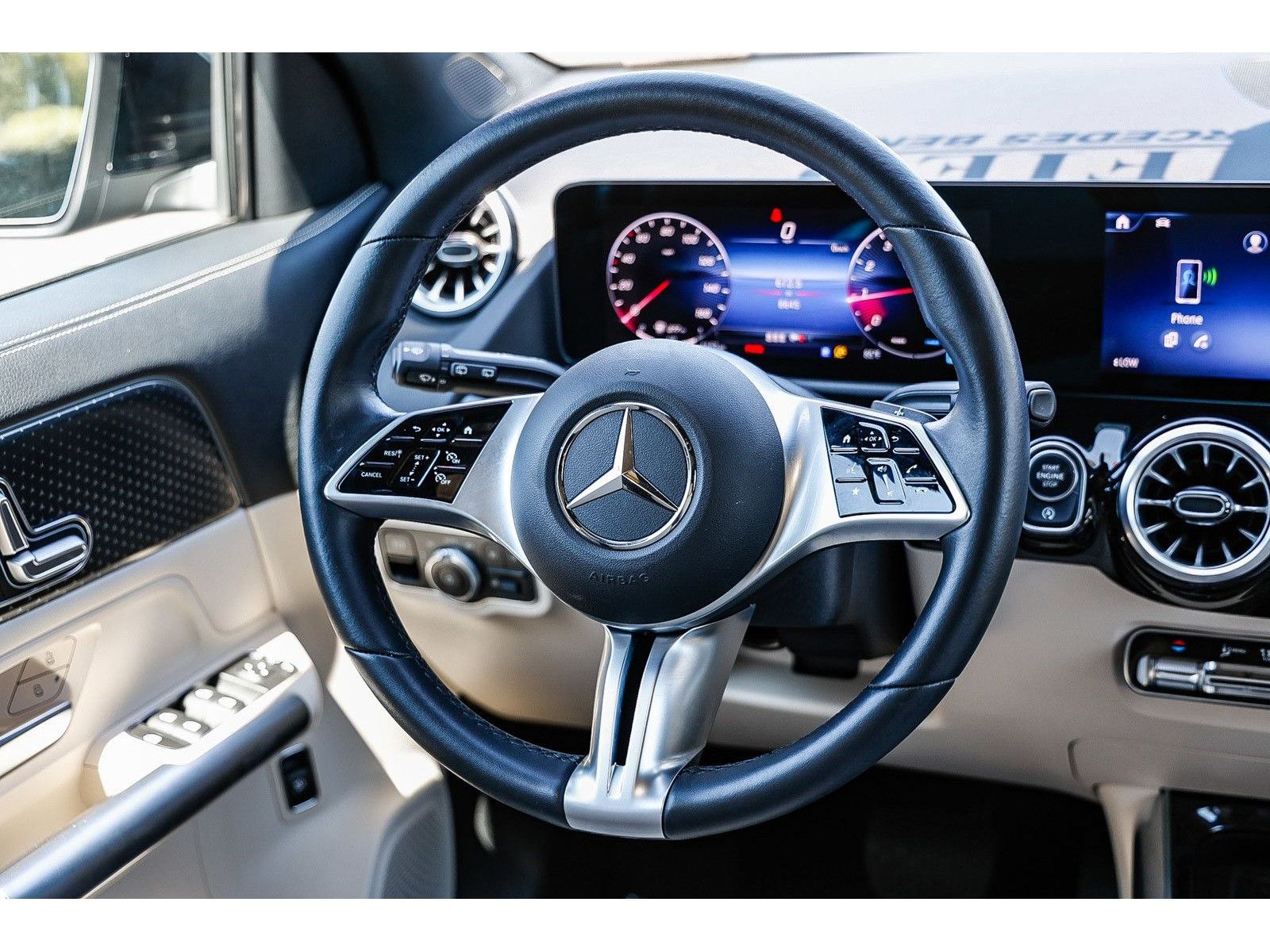 2025 Mercedes-Benz GLA GLA250 - Photo 13