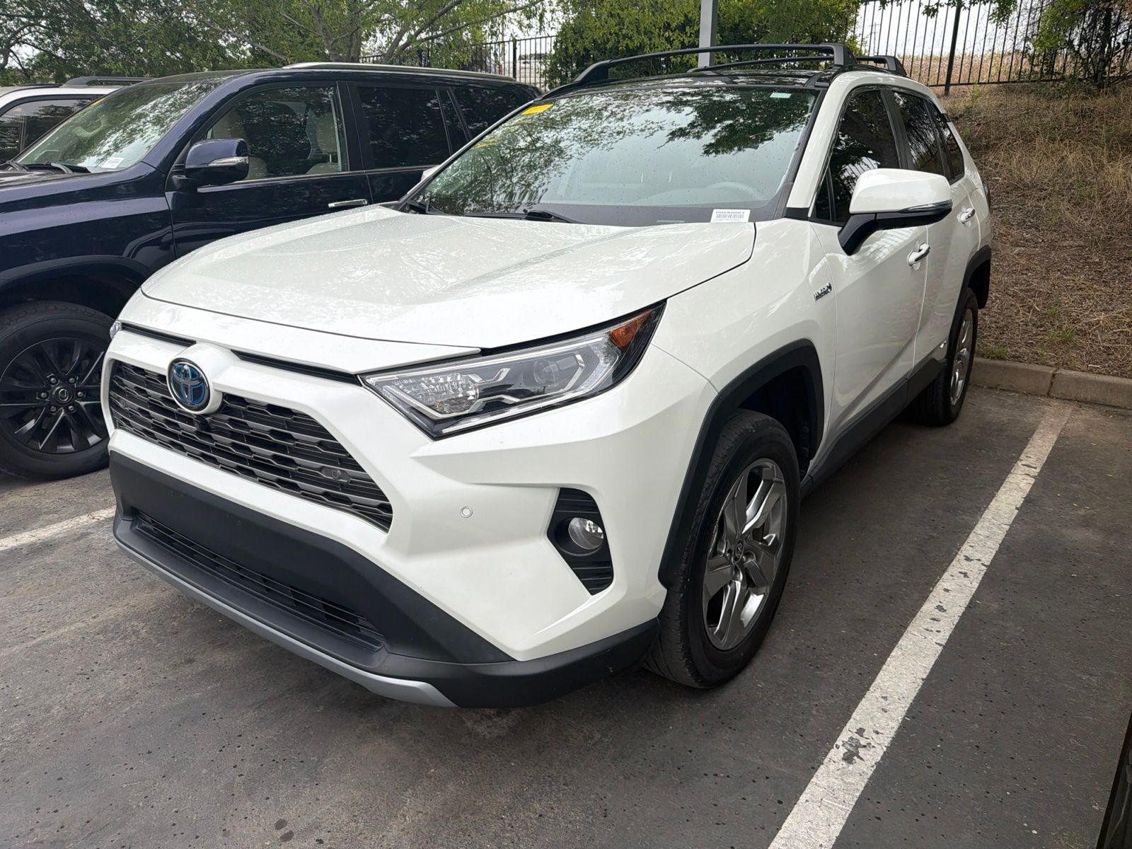 2021 Toyota RAV4 Hybrid Limited AWD's photo