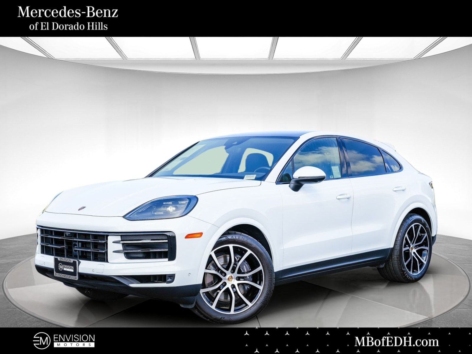 2024 Porsche Cayenne -'s photo