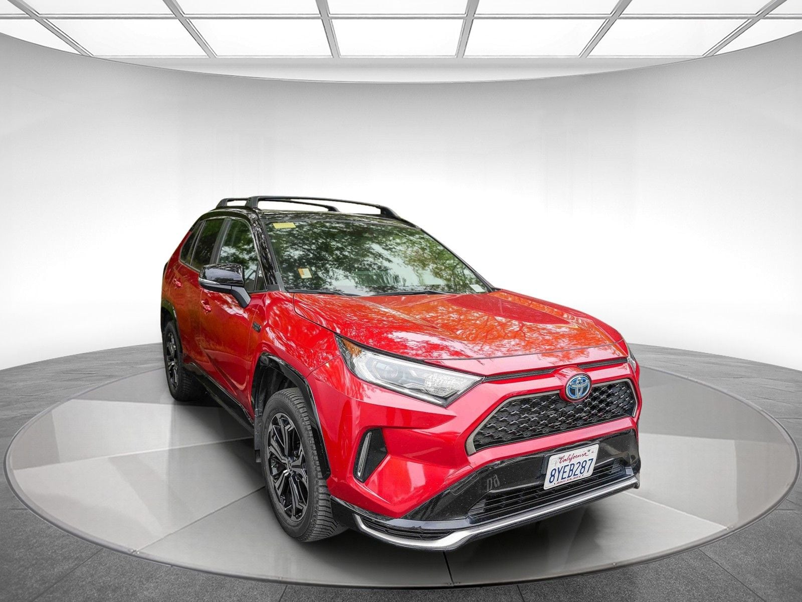 2021 Toyota RAV4 Prime XSE photo 2