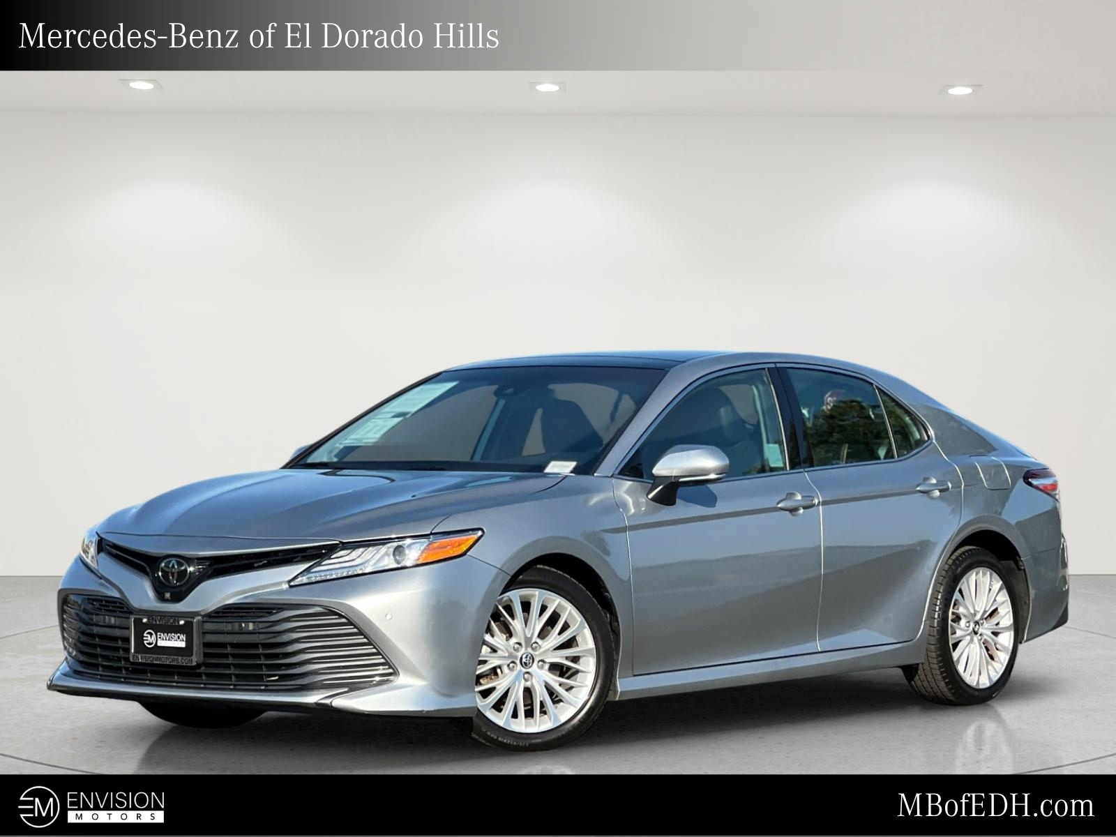  2019 Toyota Camry XLE V6 FWD   