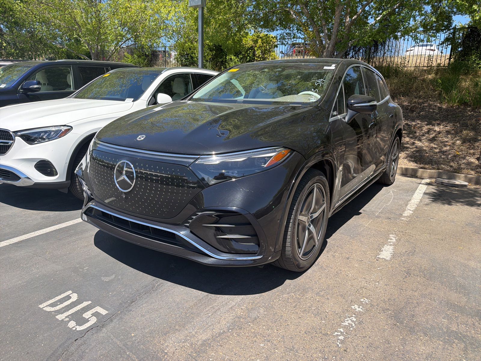 2023 Mercedes-Benz EQS SUV EQS 580 4MATIC's photo