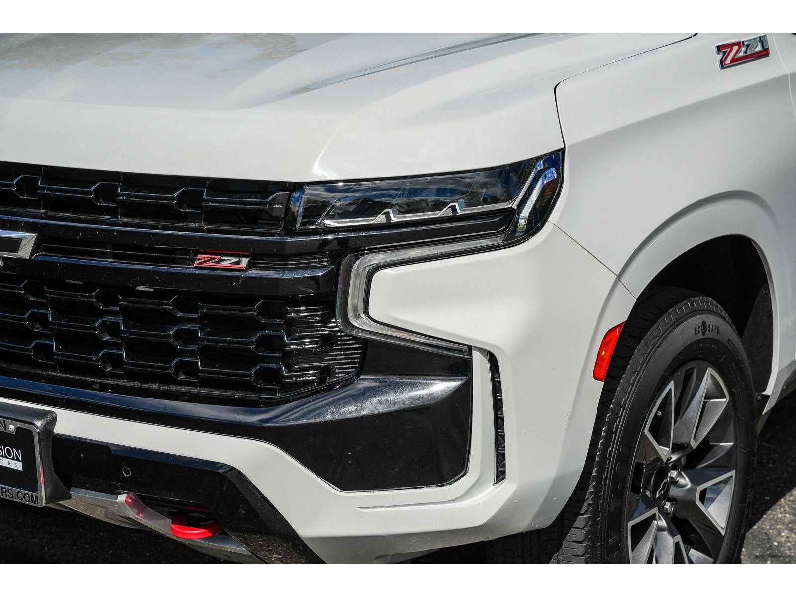 2023 Chevrolet Suburban Z71 - Photo 7