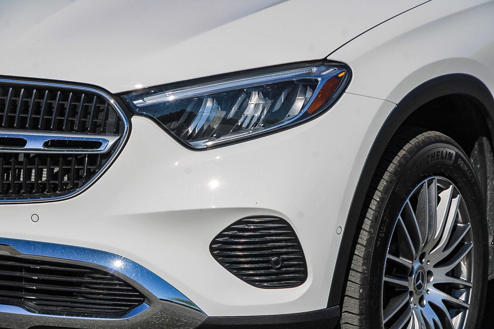 2026 Mercedes-Benz GLC GLC 300 photo 3