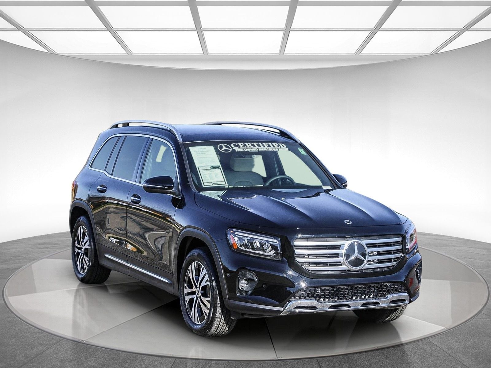 2026 Mercedes-Benz GLB GLB 250 photo 4