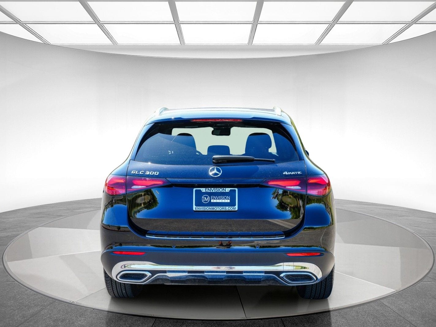 2026 Mercedes-Benz GLC GLC 300 photo 2
