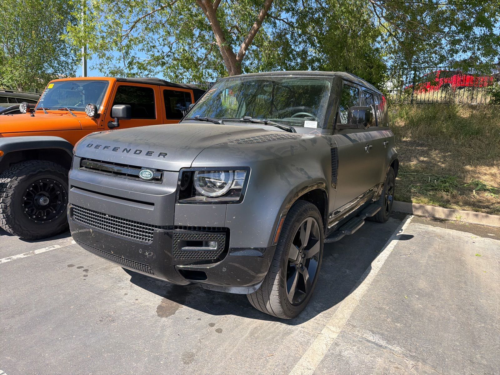 2025 Land Rover Defender 110 X-Dynamic SE P400's photo