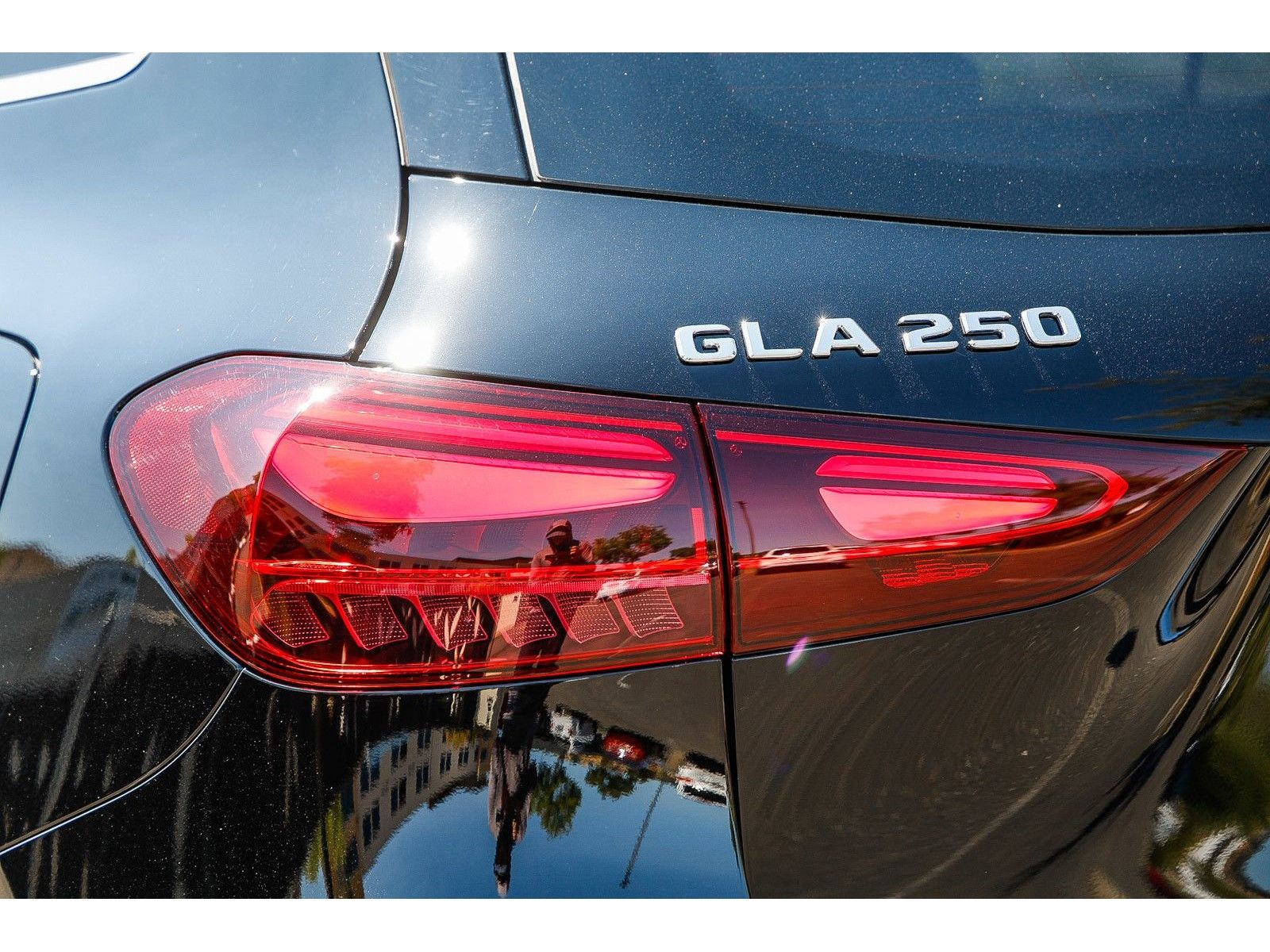 2025 Mercedes-Benz GLA GLA250 - Photo 8