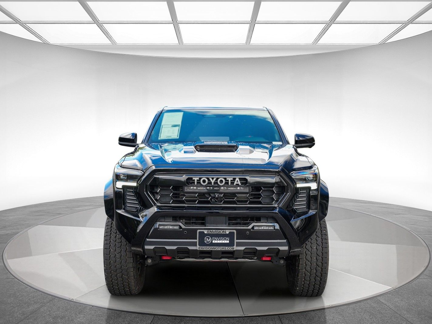 2025 Toyota Tacoma Hybrid TRD Pro photo 5