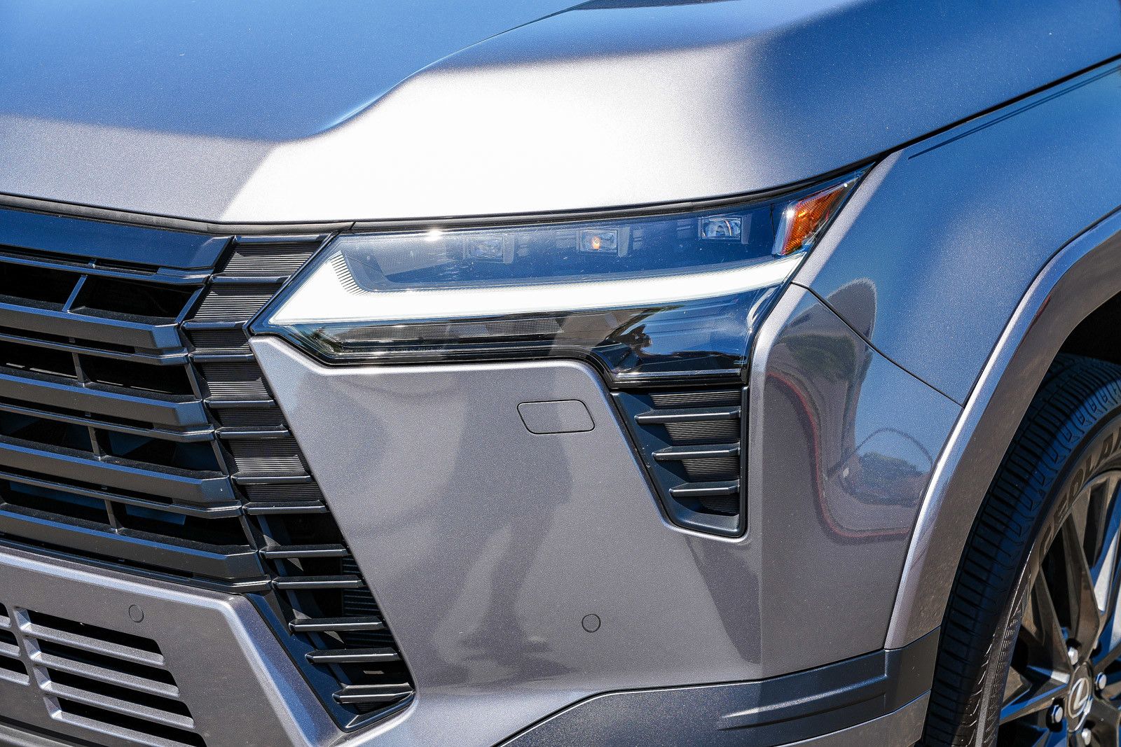 2024 LEXUS GX 550 Premium photo 3