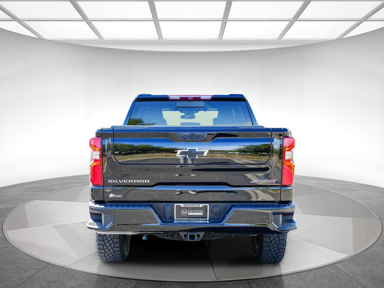 2024 Chevrolet Silverado 1500 ZR2 photo 2